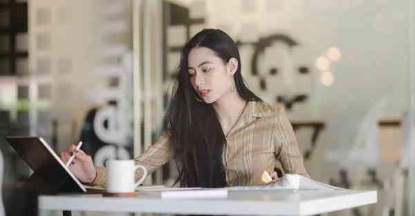 四川专升本是学校出题